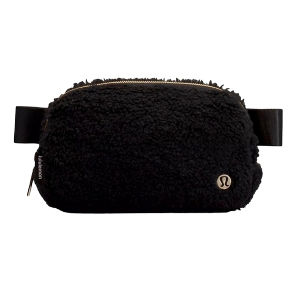 LULULEMON ATHLETICA Unisex Black Everywhere Fleece Belt Bag Fanny Pack NWT - Picture 2 of 10